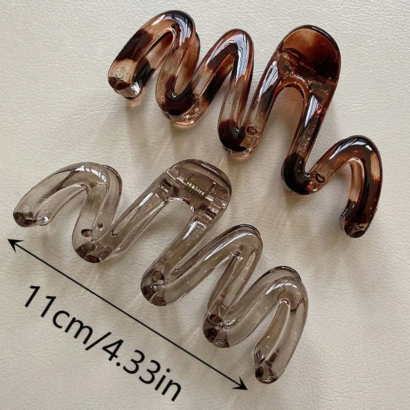 2pcs Women's Y2K Wavy High Glossy Amber Brown 11cm/4.33in Large Lightweight Plastic Hair Clip, Elegant and Minimalistic