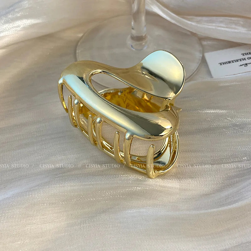 Geometric Irregular Medium Hair Claw Trendy Hair Accessories For Women Metal Gold Silver Black Claw Clips Girls Jewelry New 2023