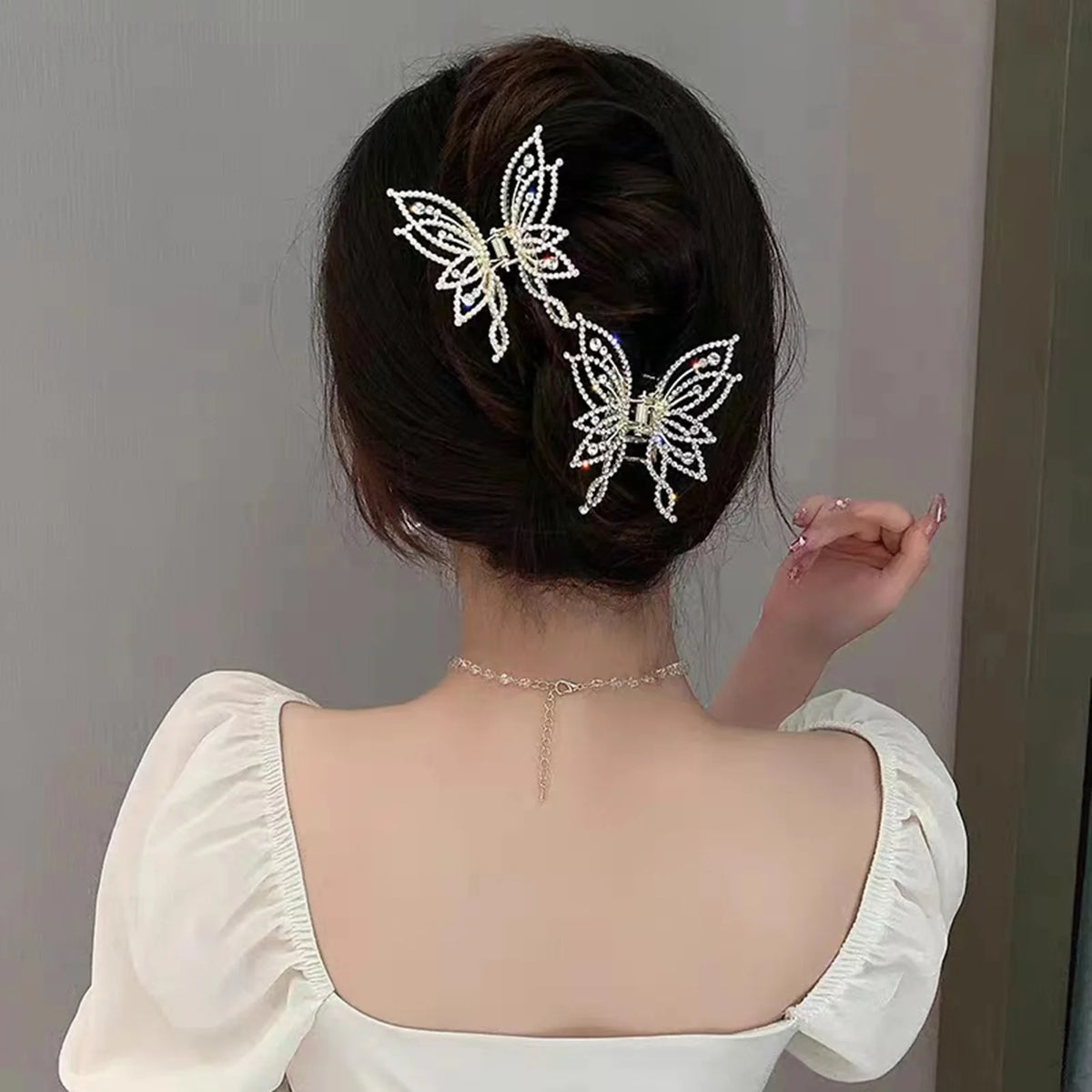Butterfly Hair Claw Clips Butterfly Pearl Hairpin Non-Slip Hair Barrettes for Thin Medium Thick Hair Accessory Headwear Gift